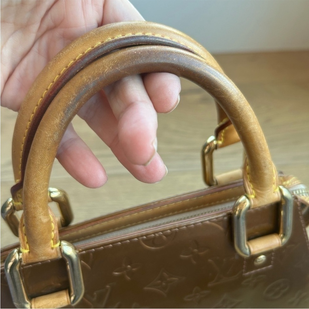 LV🤎FORSYTH BRONZE MONOGRAMMED VERNIS - Picture 8 of 13